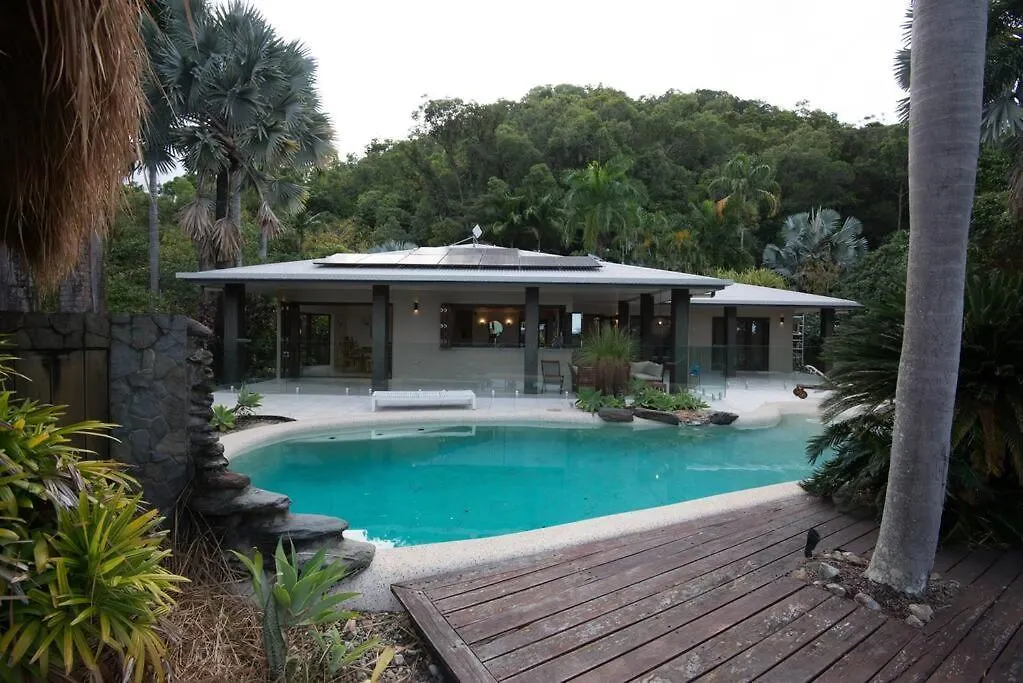 Luxury Rainforest Eyrie With Panoramic Views Mossman Australia